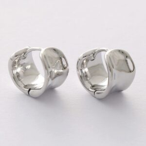 The Halo Huggie in Platinum